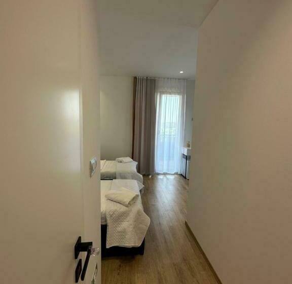 スタンダードルーム, Restaurant Natyra E Qetë