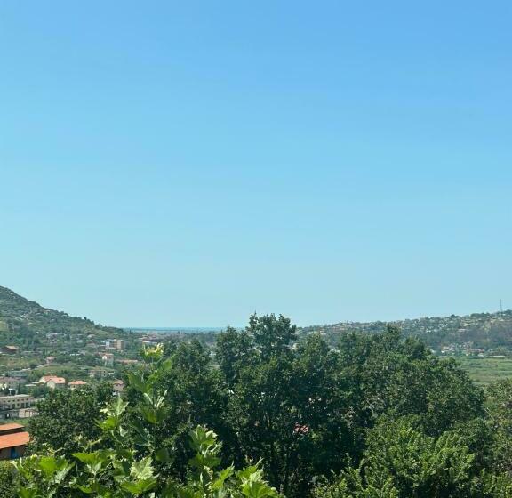 غرفة قياسية, Restaurant Natyra E Qetë