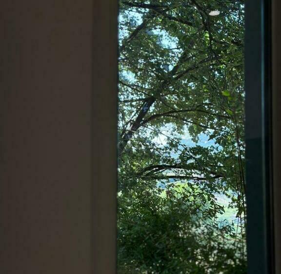 バルコニー付スイート, Restaurant Natyra E Qetë