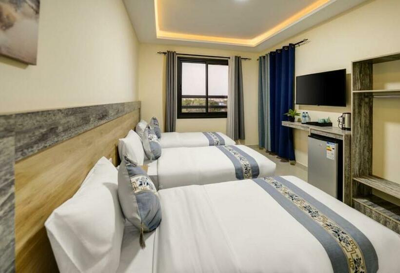 اتاق استاندارد سه نفره, Three Palms Suites