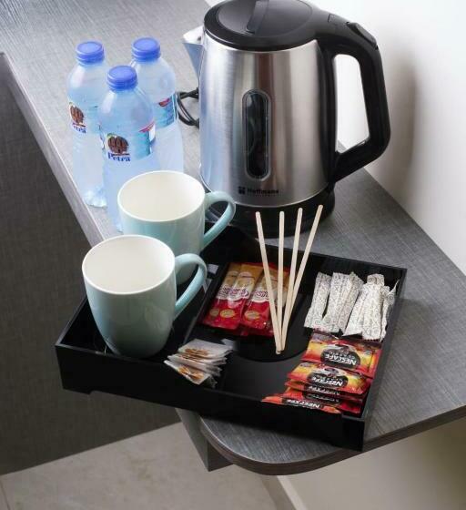 اتاق استاندارد چهار تخته, Three Palms Suites