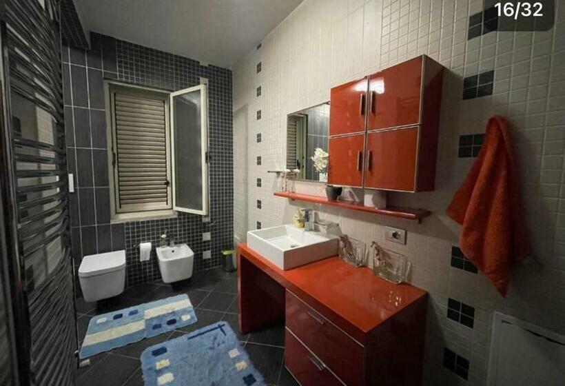 חדר דלוקס לשלושה, Albjona Guesthouse