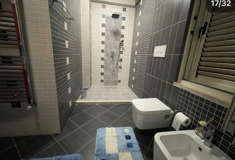 חדר דלוקס לארבעה, Albjona Guesthouse