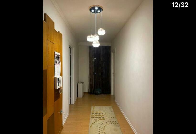 带阳台的豪华间, Albjona Guesthouse
