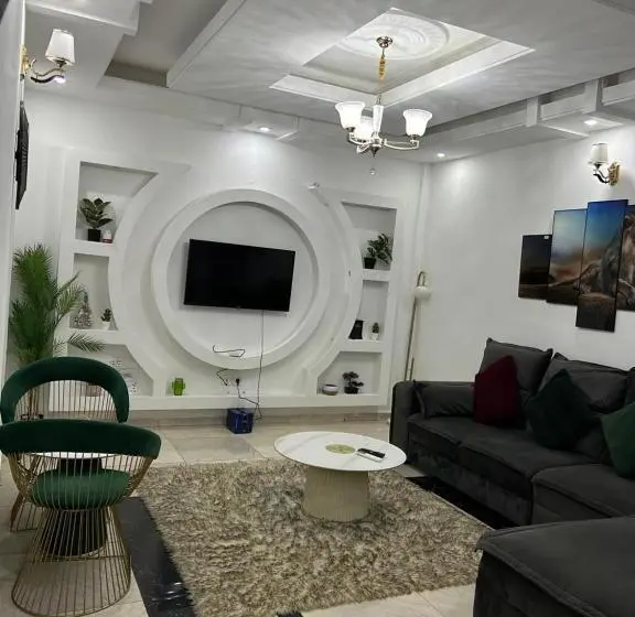 آپارتمان 1 خوابه با چشم‌انداز استخر, Deluxe Mansion
