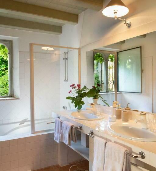 带大床的标准间, Château Gautoul