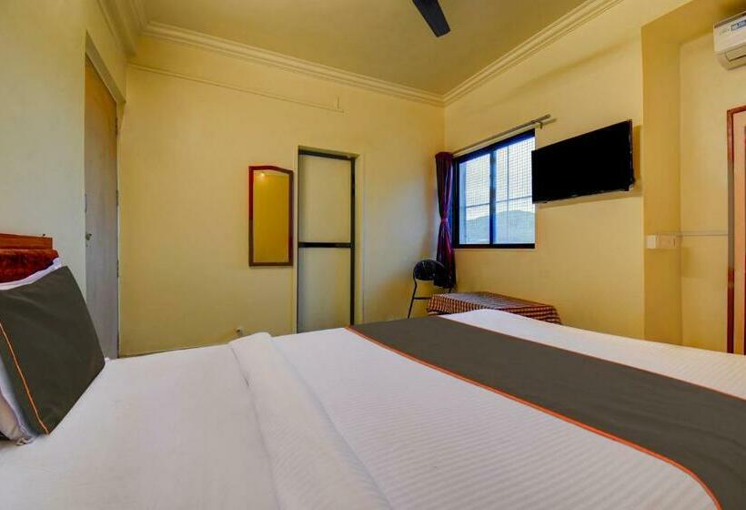 Трехместный Номер Классика, Collection O Hotel Madhuban Resort