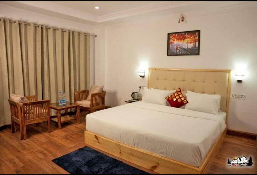 디럭스 룸, The Jains Resort