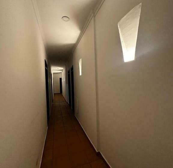 标准单人间, Artistico