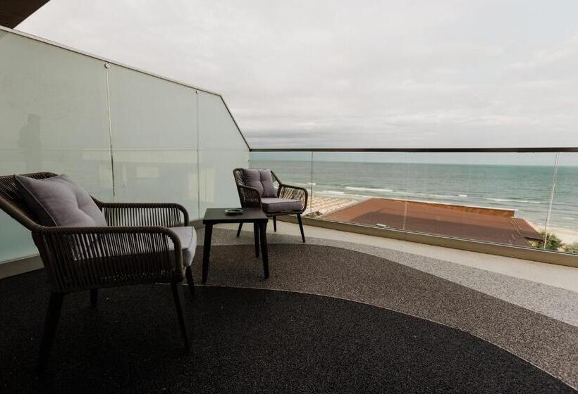חדר דלוקס עם מרפסת נוף לים, Avangarde Sea Luxury Apartments