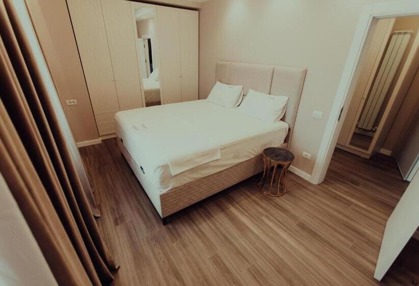 חדר דלוקס עם מרפסת נוף לים, Avangarde Sea Luxury Apartments