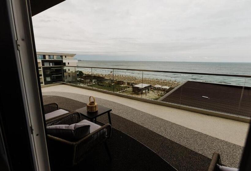 חדר דלוקס עם מרפסת נוף לים, Avangarde Sea Luxury Apartments