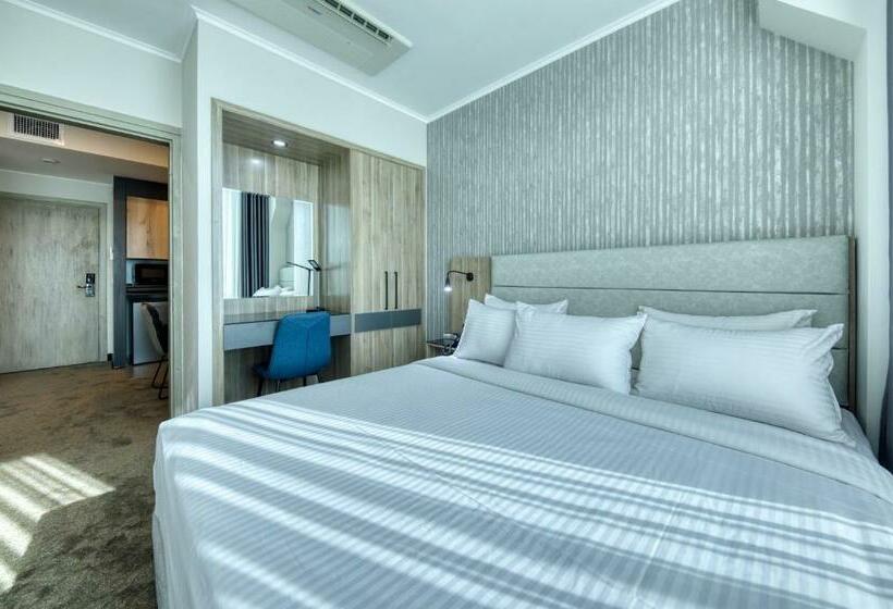 수피리어 트리플 룸, Expocore