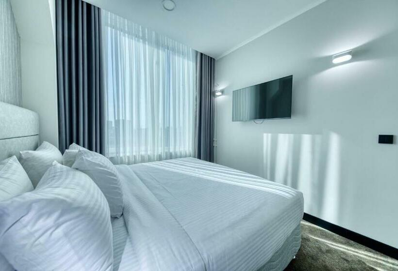 수피리어 트리플 룸, Expocore