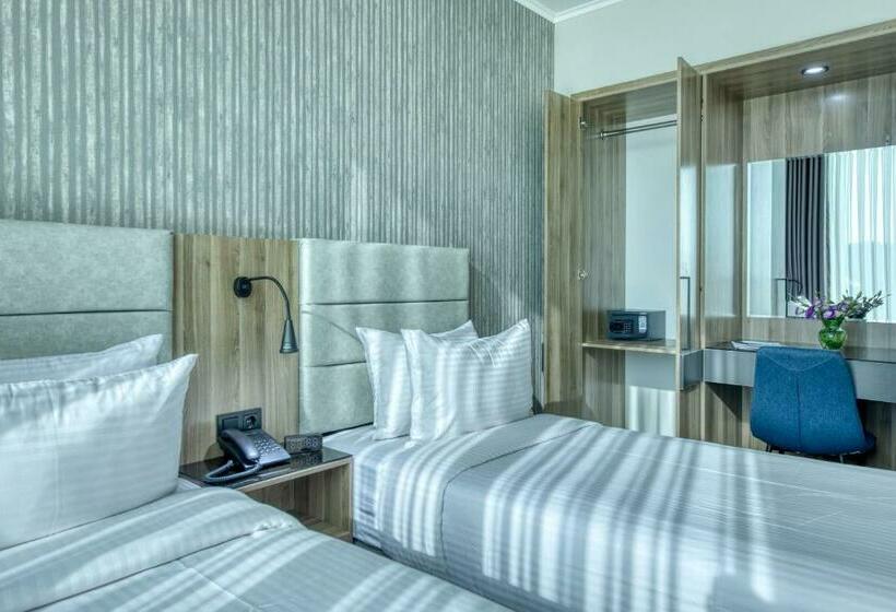 이그제큐티브 스위트, Expocore