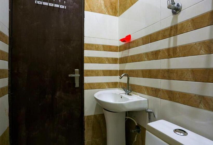 Quarto Triplo Clássico, Oyo Hello Home