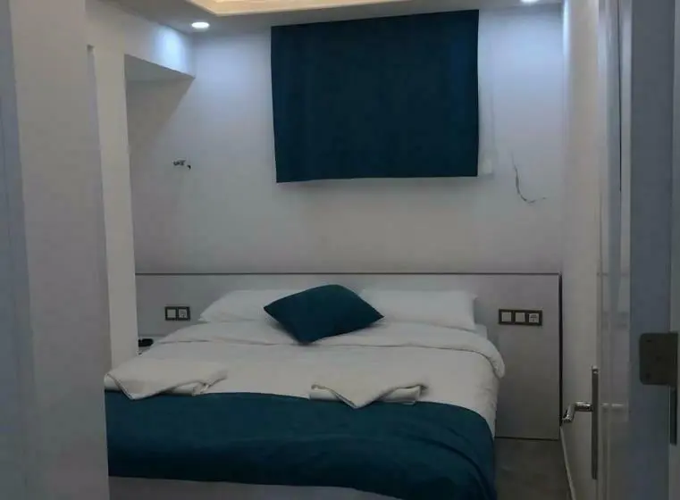 Standard Neljän Hengen Huone Puutarhanäkymä, Pınar Apart