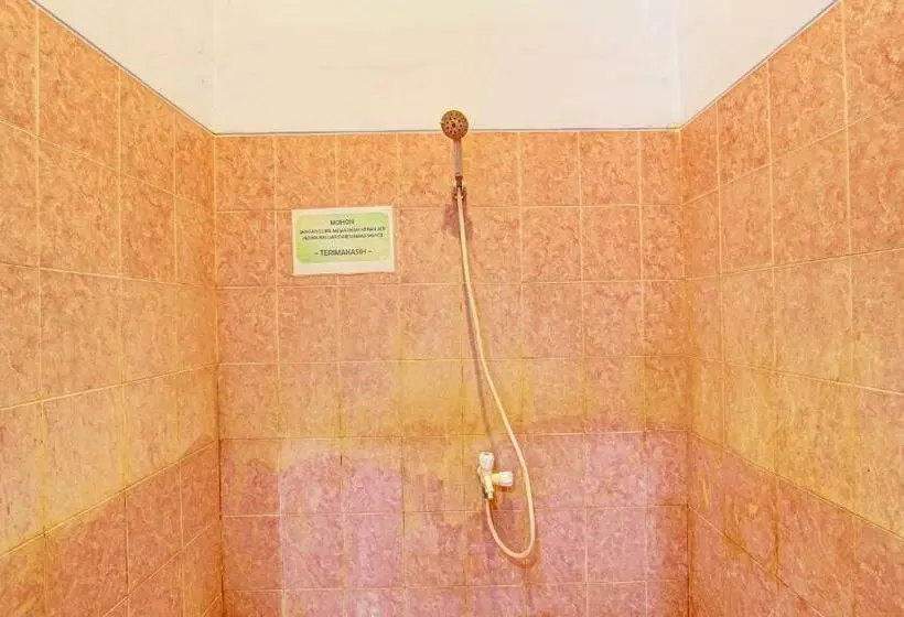 スタンダードルーム, Oyo 92759 Penginapan Piji Kembar