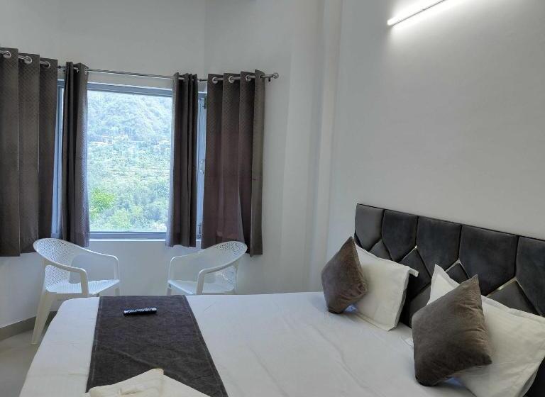 Номер Стандарт, Oyo Komfy Stayz