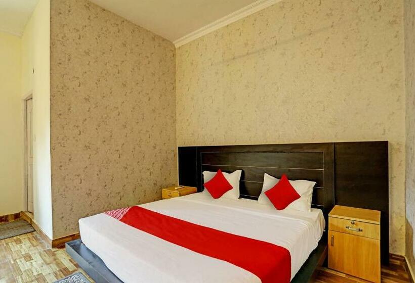 トリプルクラシックルーム, Oyo Flagship Hotel Jagdambey Residency