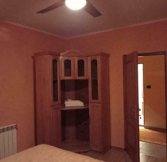 标准间, Casa Roman