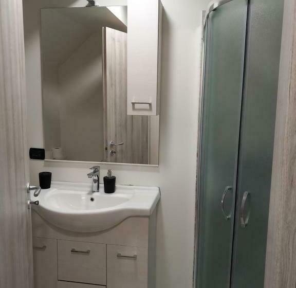 标准间, Casa Roman