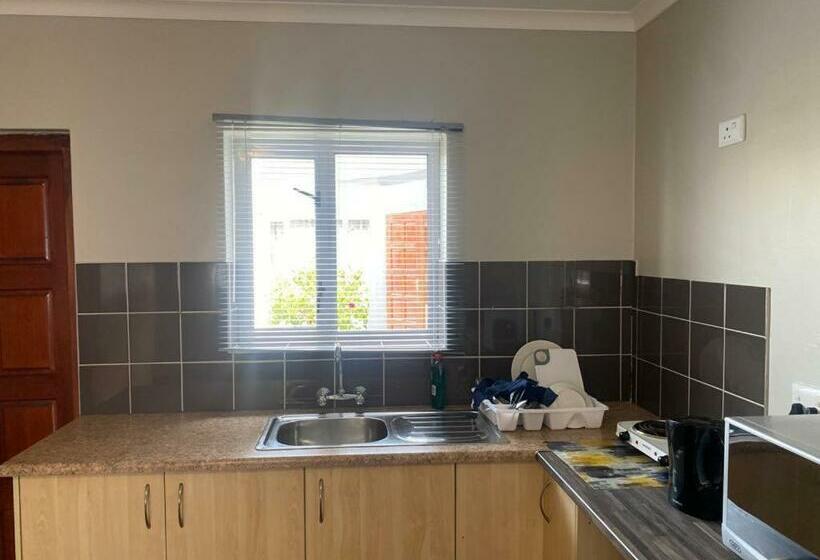 کلبه ییلاقی, The Meer Guesthouse & Self Catering