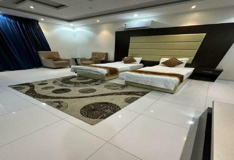 Standard Studio, نوف سويت بواسطة سما ستار