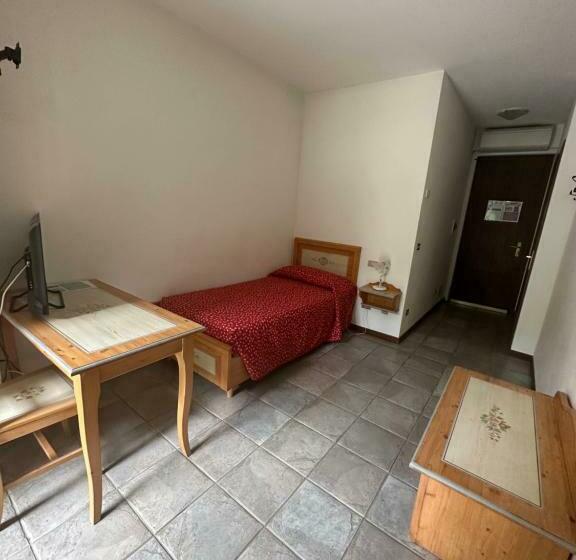 庭の見えるシングルルーム, Agriturismo Fioravante