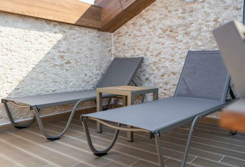 标准间带露台, La Miel Suites