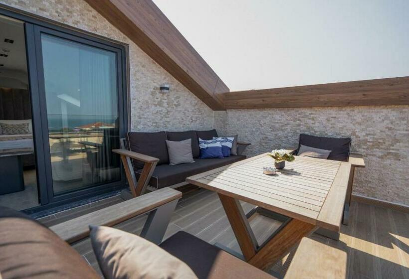 标准间带露台, La Miel Suites