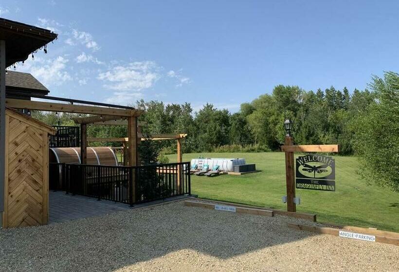 Студия Deluxe, Dragonfly Inn Walkout Suites