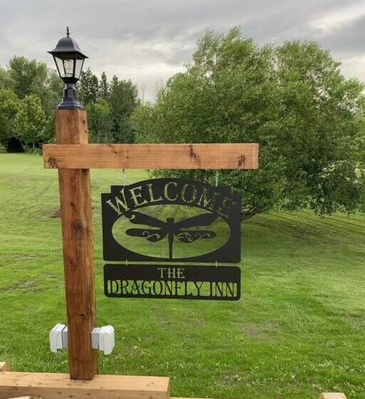 إستوديو ديلوكس, Dragonfly Inn Walkout Suites