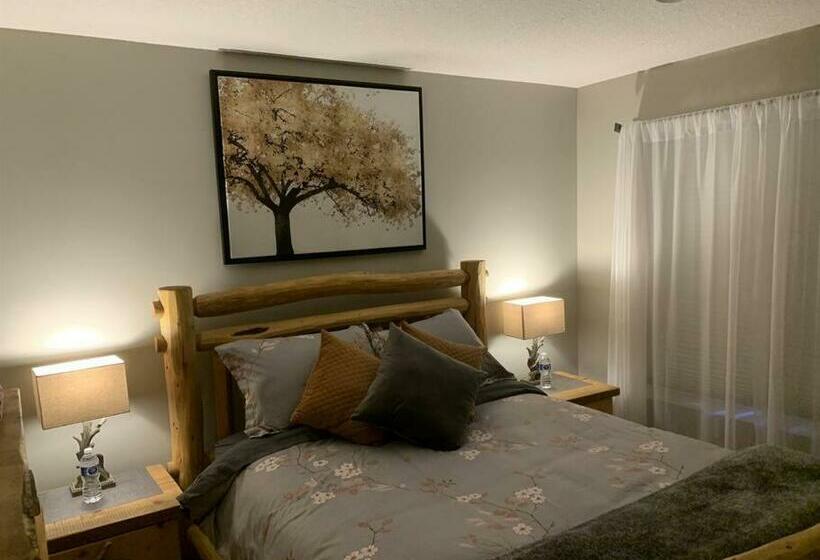 إستوديو ديلوكس, Dragonfly Inn Walkout Suites