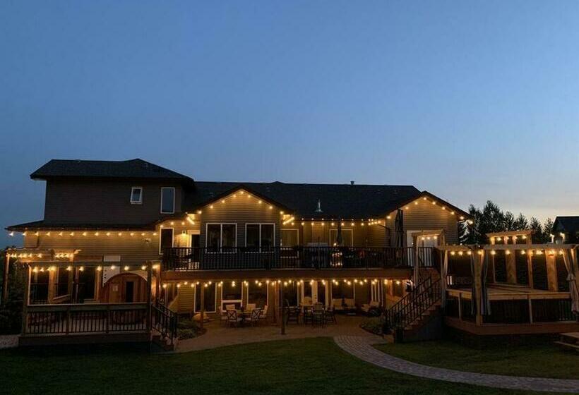 إستوديو ديلوكس, Dragonfly Inn Walkout Suites