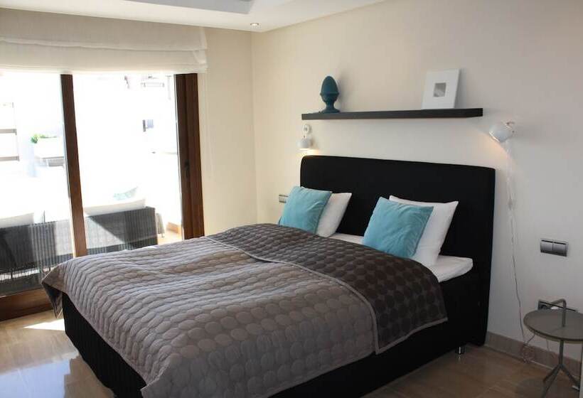 Апартаменты Пентхаус 2 Спальни с Бассейном, Bahía Boutique Apartments