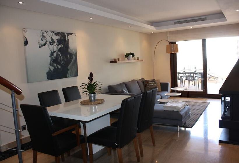 Апартаменты Пентхаус 2 Спальни с Бассейном, Bahía Boutique Apartments