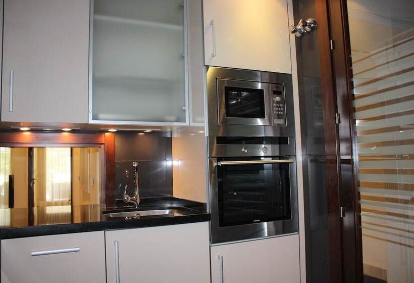 Апартаменты 2 Спальни с Бассейном, Bahía Boutique Apartments