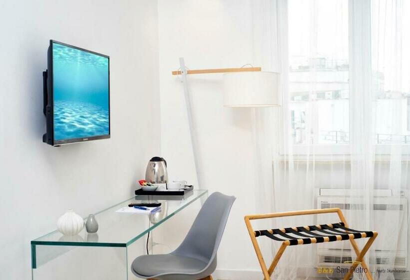 Pokój Trzyosobowy Comfort, B&b San Pietro