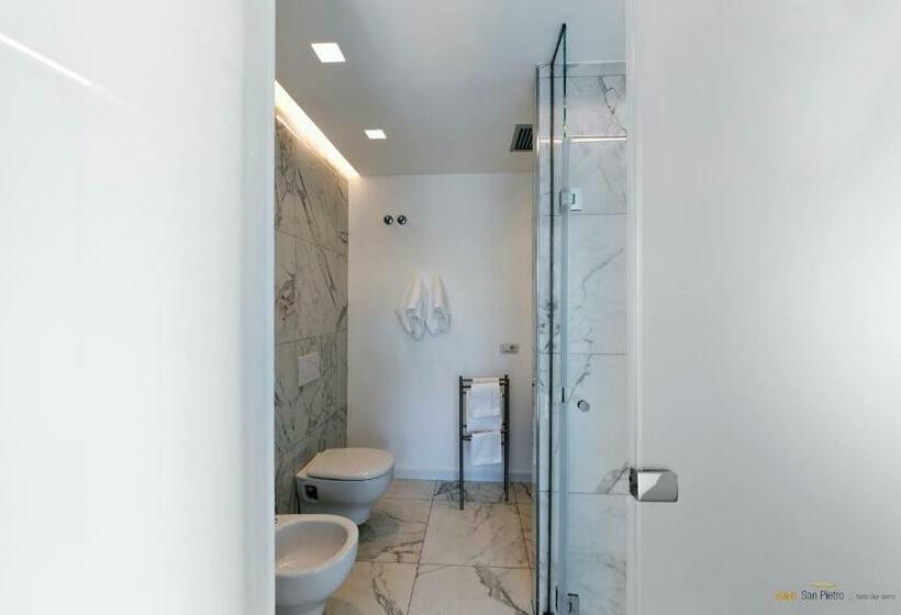 Pokój Trzyosobowy Comfort, B&b San Pietro