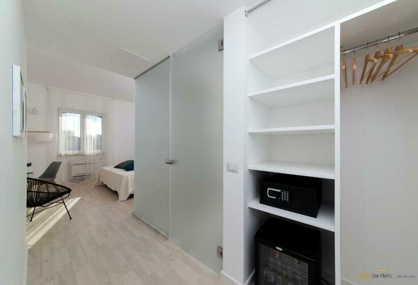 Pokój Trzyosobowy Comfort, B&b San Pietro