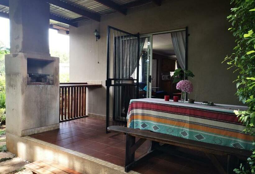 小室, Dublin Guest House