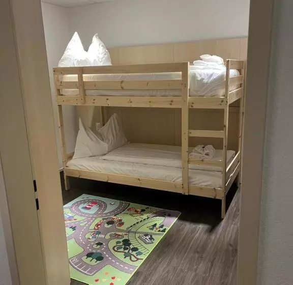استودیو خانوادگی, Los Lorentes Hotel Bern Airport