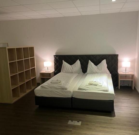 إستديو عائلى, Los Lorentes Hotel Bern Airport