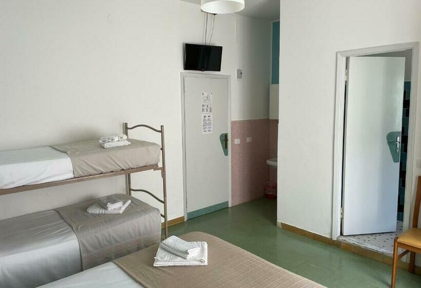 اتاق استاندارد چهار تخته, Aloha