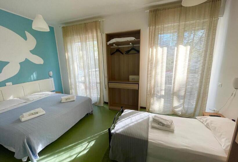 اتاق استاندارد سه نفره, Aloha