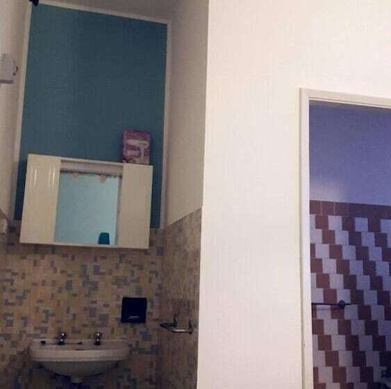 اتاق استاندارد سه نفره, Aloha