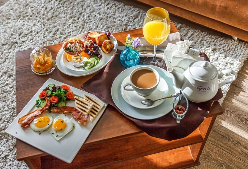 اتاق اکونومی یک تخته, Avrora