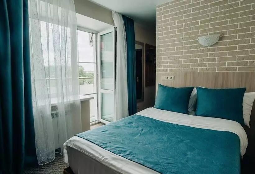 اتاق اکونومی یک تخته, Avrora