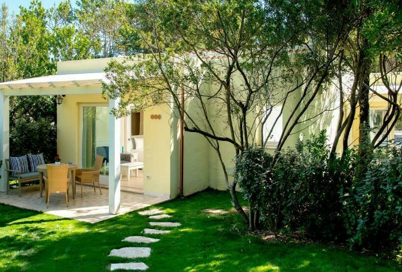 بنجلو ديلوكس, Forte Village Resort  Bouganville